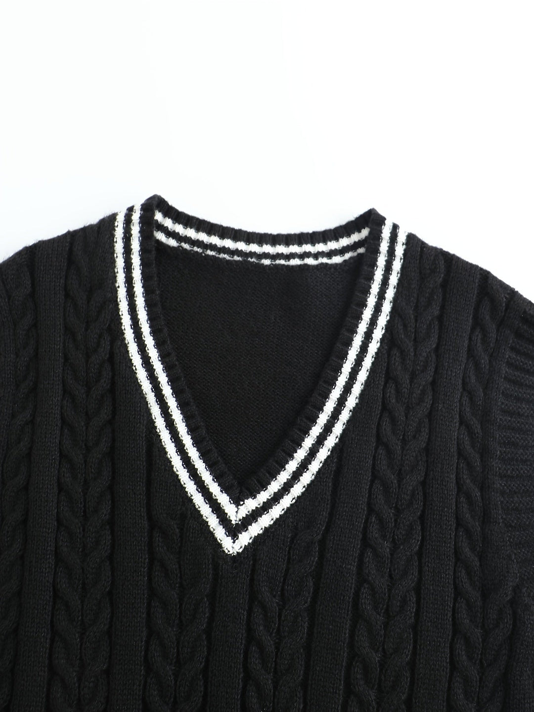 Gideon | Cable-Knit V-Neck Sweater Vest