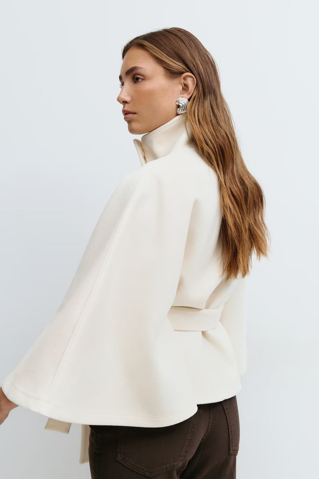 Women’s Belted Cape Coat – High Collar Layer for Autumn and Winter