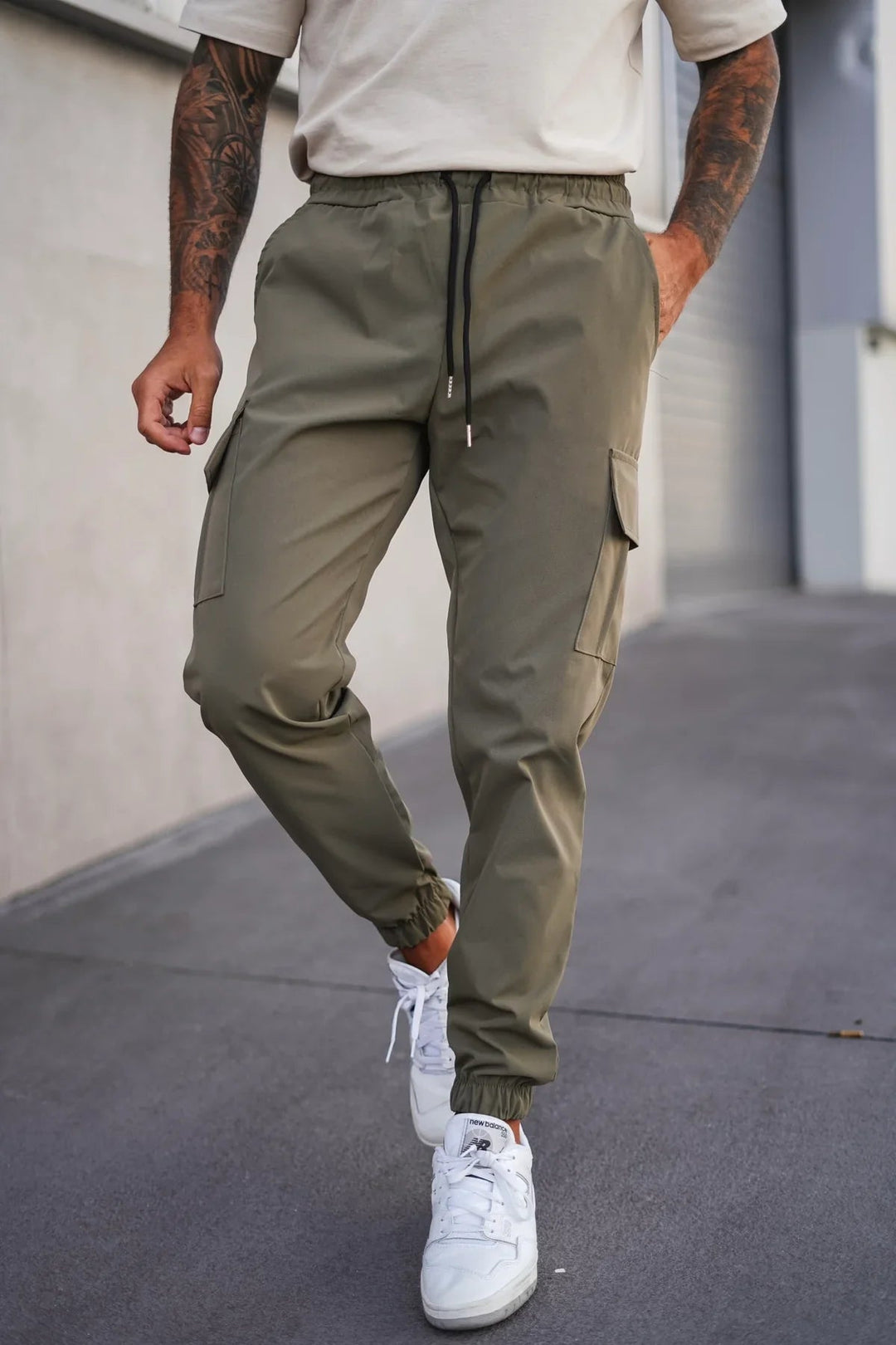 Men's Cargo Trousers | Roomy Utility Pockets & Relaxed Everyday Fit