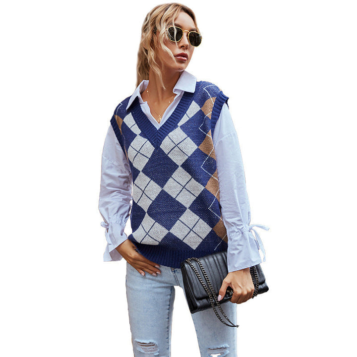 Mia | Classic and Comfortable Checked Knit Vest