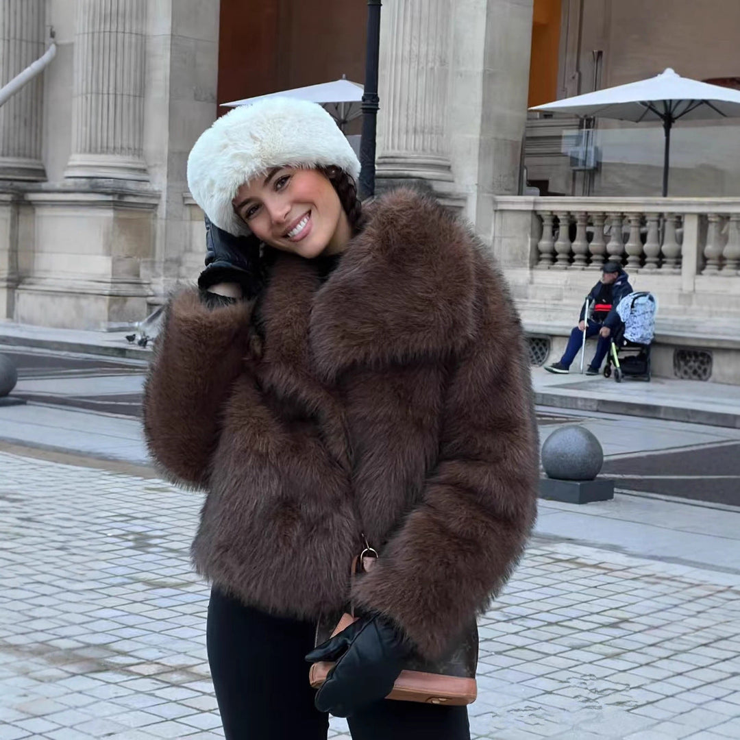 Women’s Faux Fur Short Coat – Plush Winter Jacket for Elegant Cold-Weather Wear
