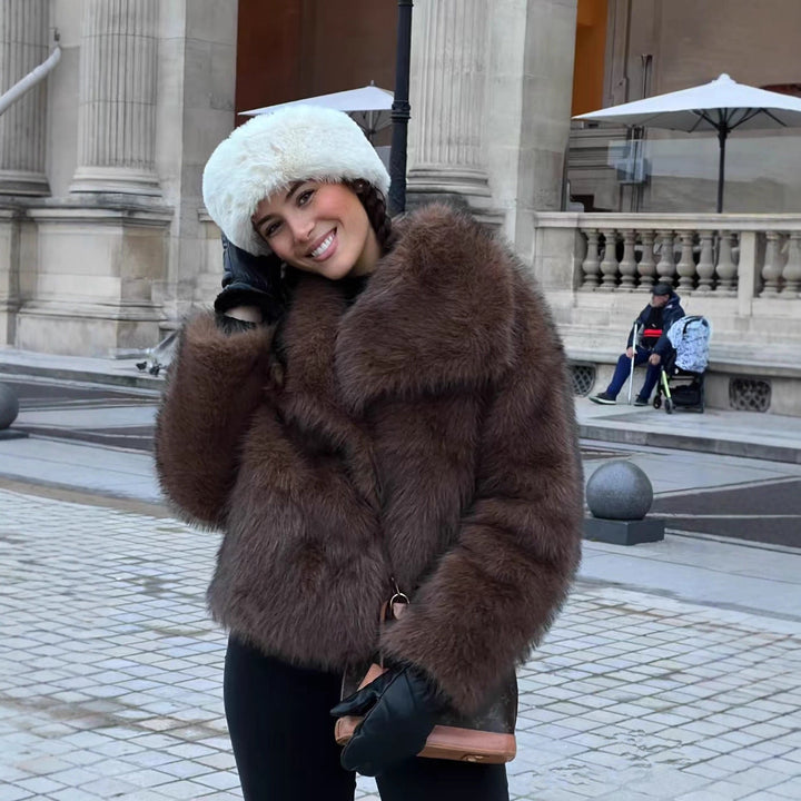 Women’s Faux Fur Short Coat – Plush Winter Jacket for Elegant Cold-Weather Wear