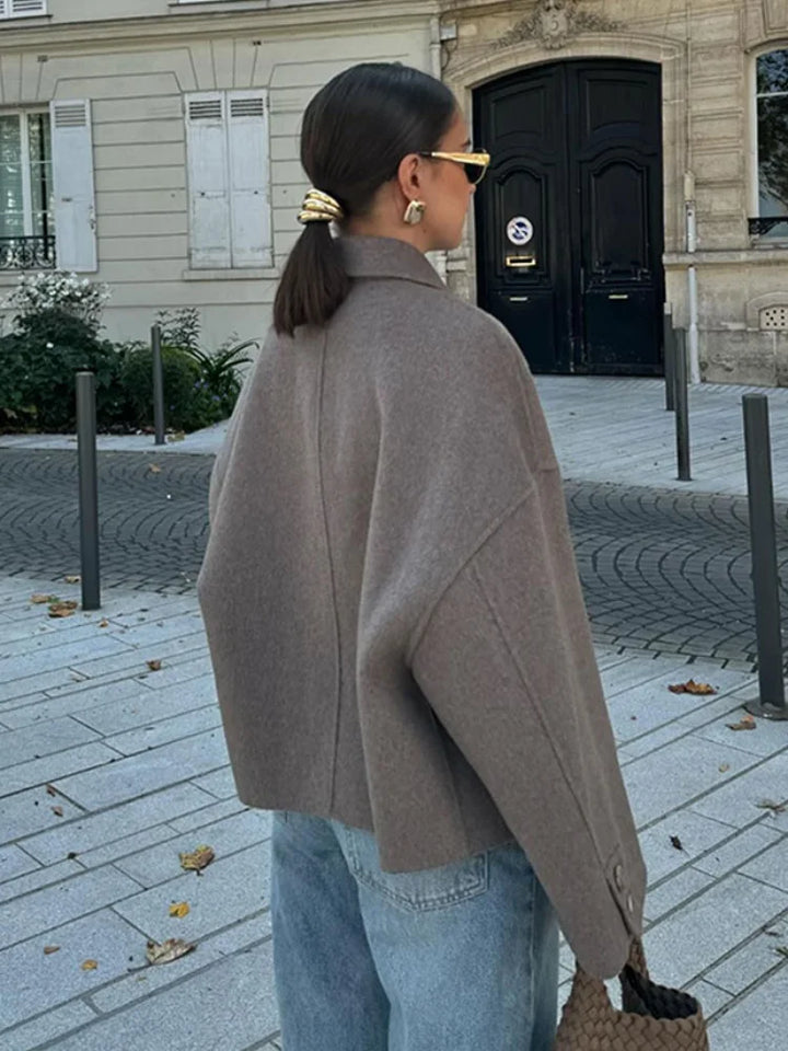 Women’s Relaxed Short Jacket – Oversized Button-Up Layer for Everyday Wear