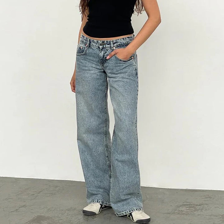 Virella Low Waist Wide Leg Jeans