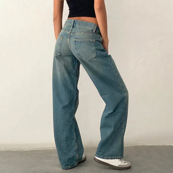 Virella Low Waist Wide Leg Jeans