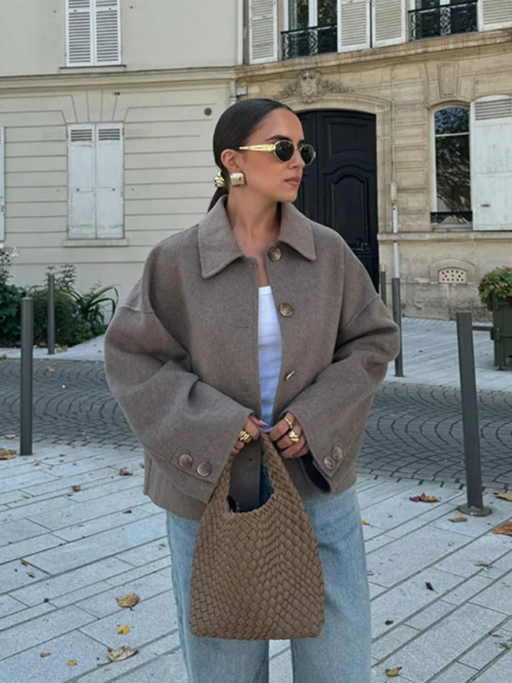 Women’s Relaxed Short Jacket – Oversized Button-Up Layer for Everyday Wear