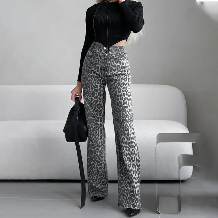Amanda Leopard Straight Jeans