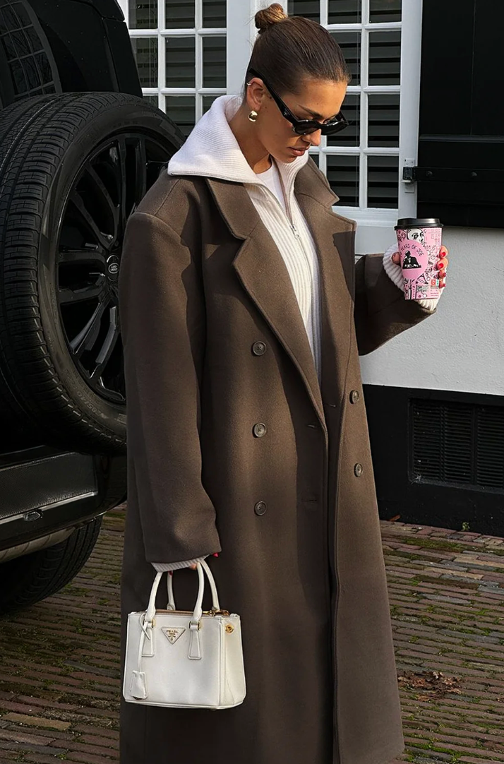 Women’s Oversized Double-Breasted Coat – Longline Lapel Layer for Autumn Wear
