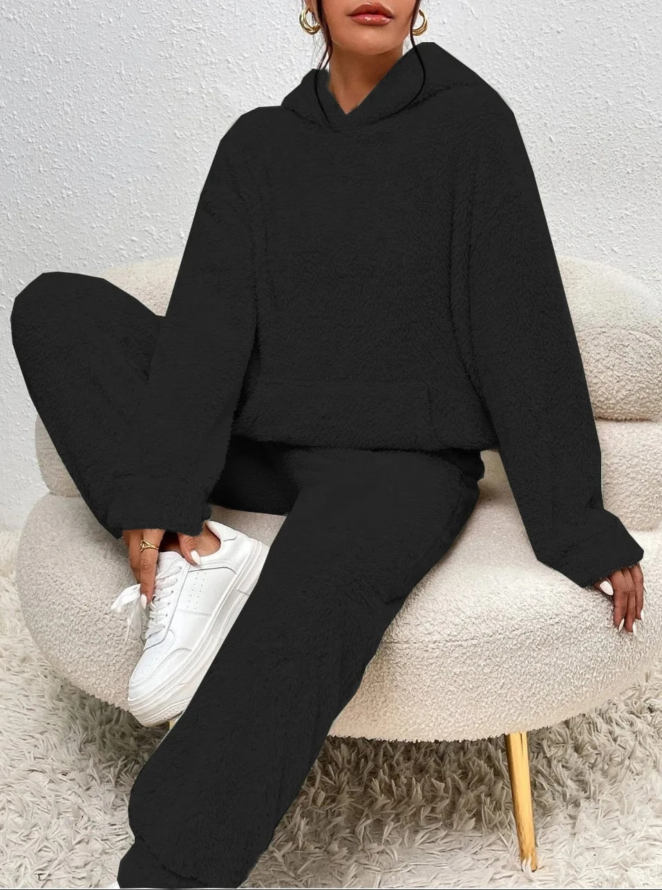 Women’s Teddy Lounge Set – Hooded Fleece Two-Piece for Winter Relaxation
