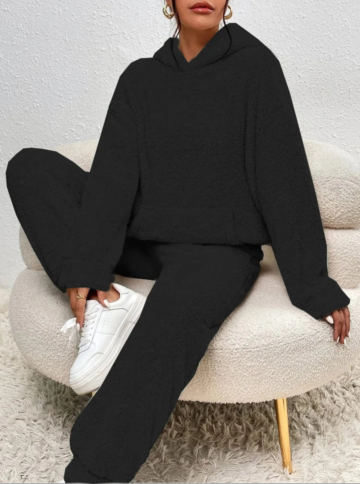 Women’s Teddy Lounge Set – Hooded Fleece Two-Piece for Winter Relaxation