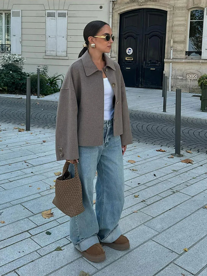 Women’s Relaxed Short Jacket – Oversized Button-Up Layer for Everyday Wear