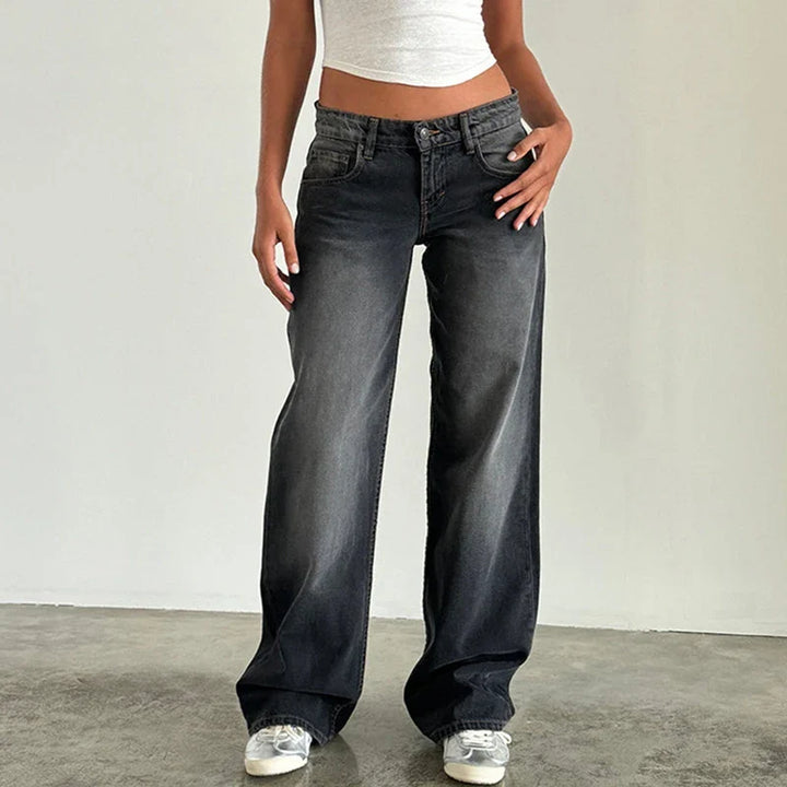 Virella Low Waist Wide Leg Jeans