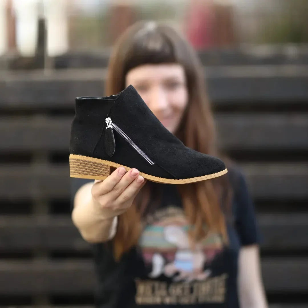 Matilda | Women's Block Heel Ankle Boots Side Zip Tassel Pull