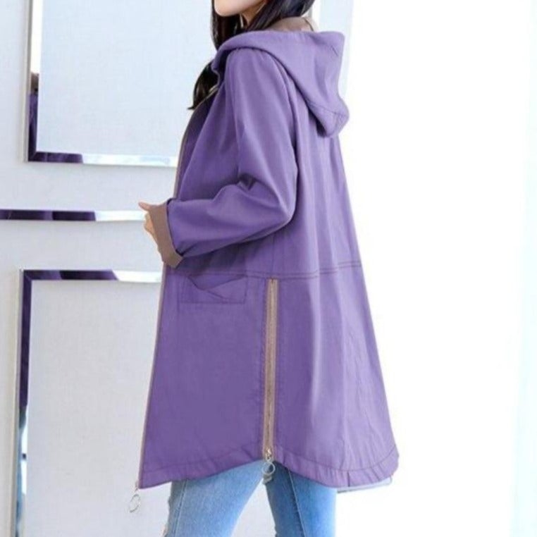 Corinne | Structured Rain Jacket with Hood and Zip Closure