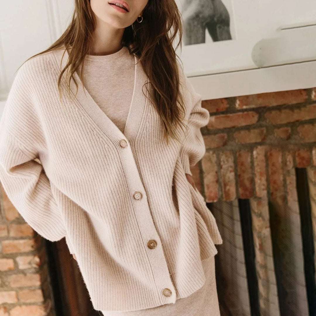 Tabitha | Women's Oversized Cashmere Cardigan V-Neck Ribbed Knit