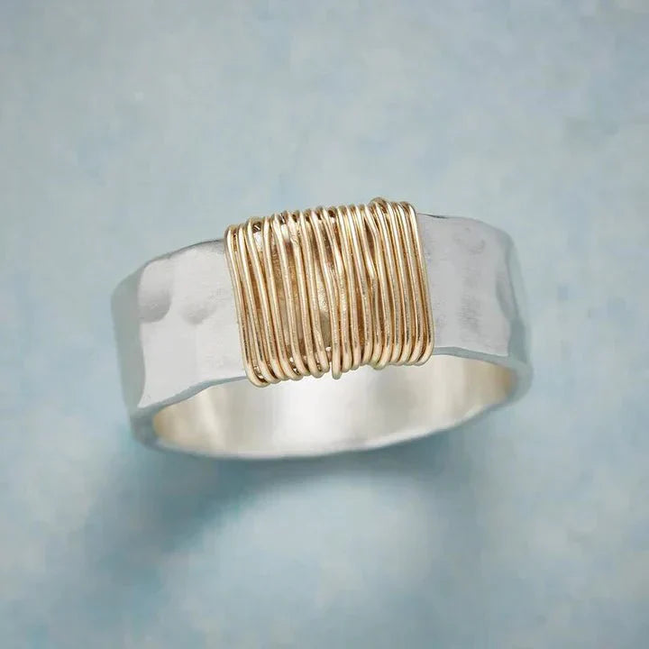 Auriel Vintage Ring