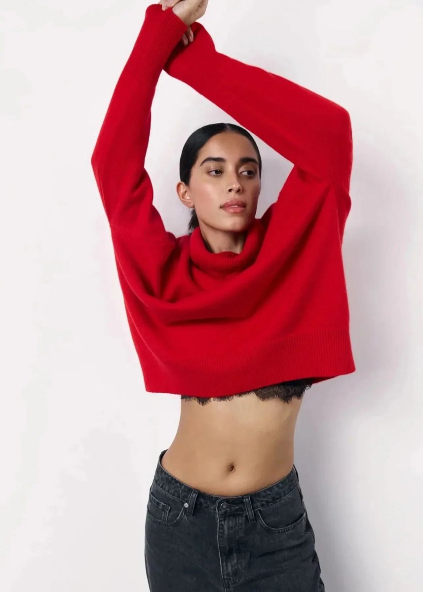 Scarlett | Women's Oversized Roll Neck Knitted Jumper Relaxed Fit