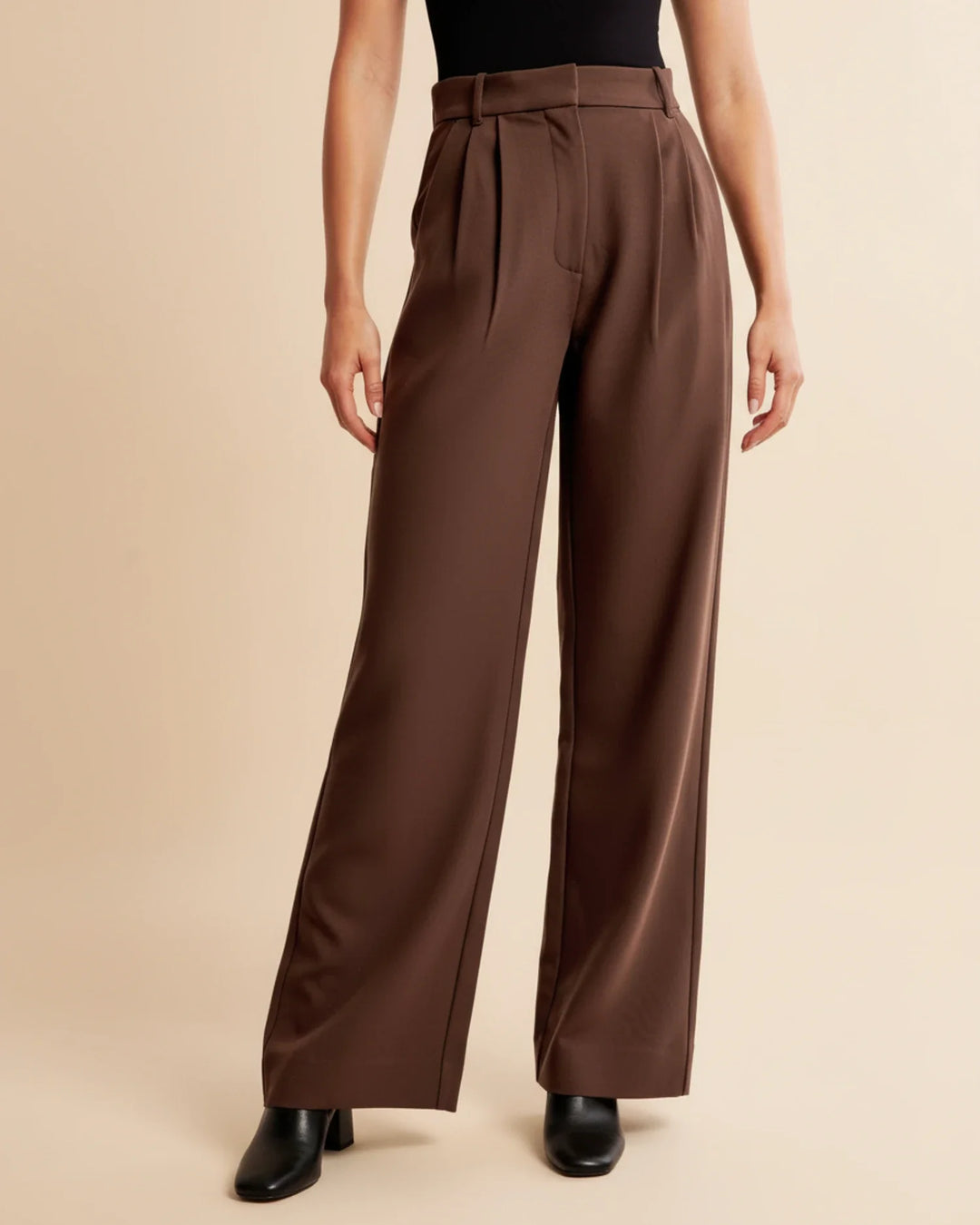 Amaya High Waist Pleated Leg Trousers with Tailored Fit